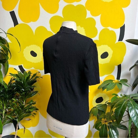 Vintage 1990s St. John Knit Black Ribbed Mock Neck Short Sleeve Back Zip Blouse - Picture 4 of 8